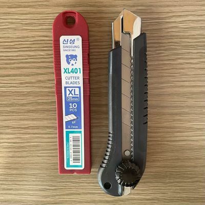 ABS-plastiek mes met SK2-lemmen voor het snijden van gipsplaten en ijzer