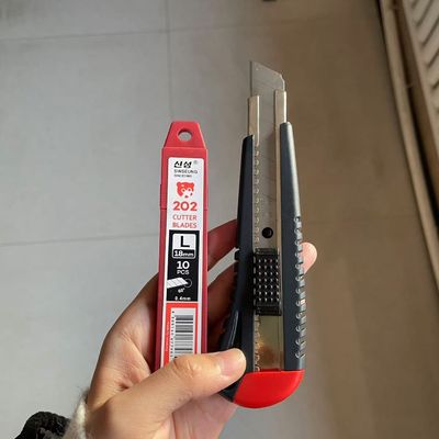 Precision Cutting 18mm Snap Off Blades Bulk Silver 8 Segmenten 0,5 mm Dikte