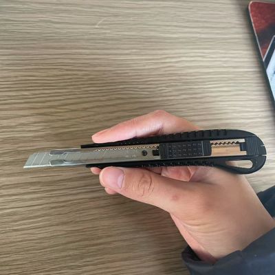 Snap Off Blade 9mm nutsmessen met plastic handvat en 1 blad inbegrepen