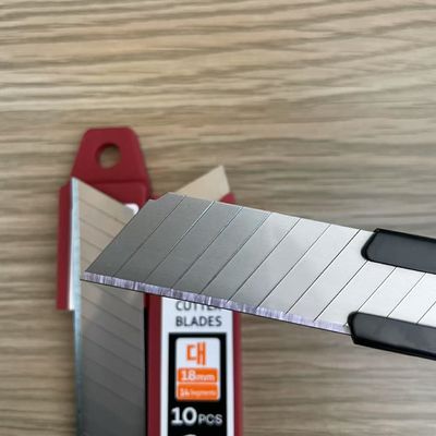 14 Segmenten Zilver SK2 18 mm Snap Blades voor langdurig en duurzaam snijden