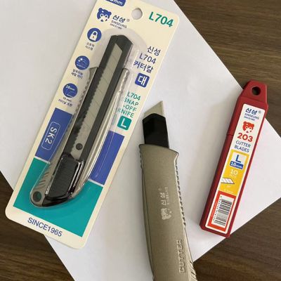 Grijp tegen glijden 18 mm messen lemmetbescherming voor veilige hantering 1 mes inbegrepen