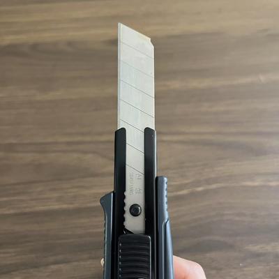 8 Segments 18mm Cutter Blades made of SK2 High Carbon Steel for Cutting Needs and Requirements