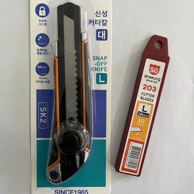 18mm ergonomisch ontwerp knipmes met zwart en oranje handvat